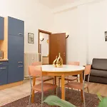 Free Parking - Retreat In Milano Centrale