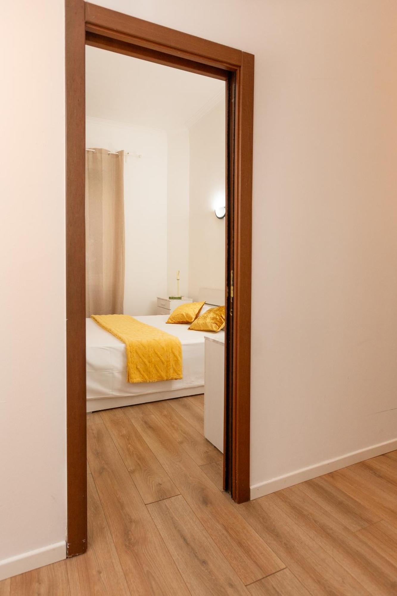 Free Parking - Retreat In Centrale