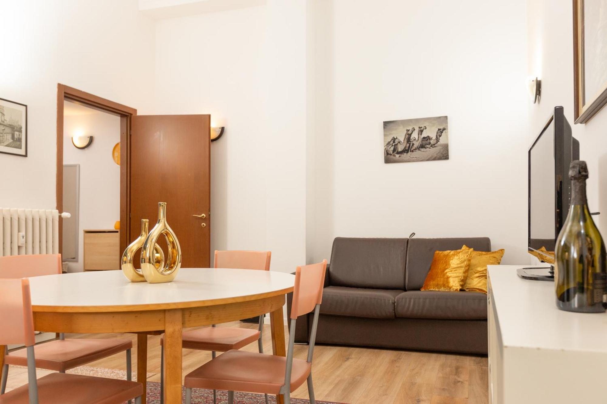 Free Parking - Retreat In Centrale Milan