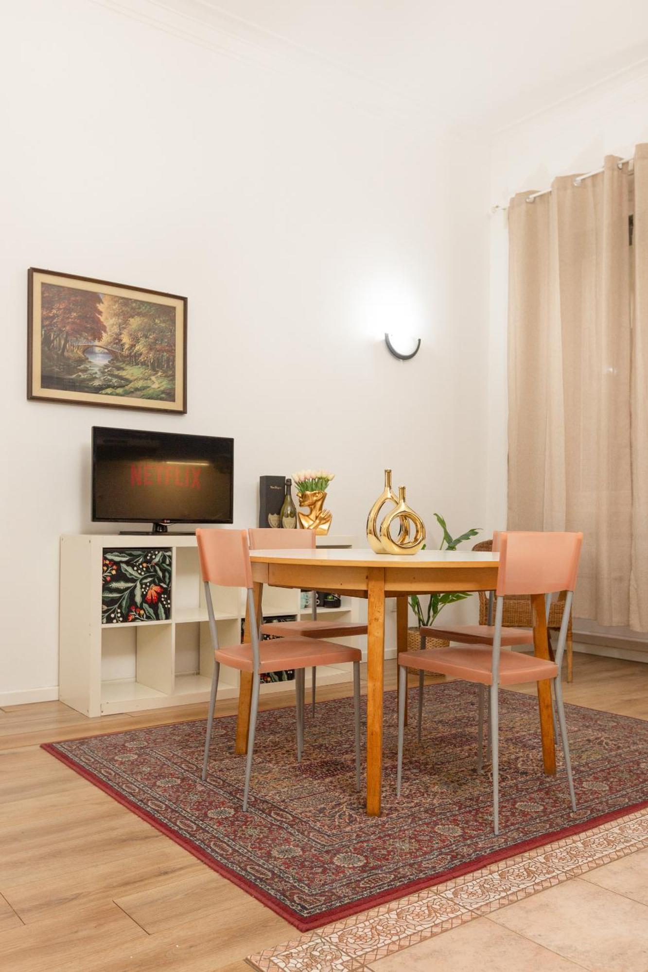 Free Parking - Retreat In Centrale Milan